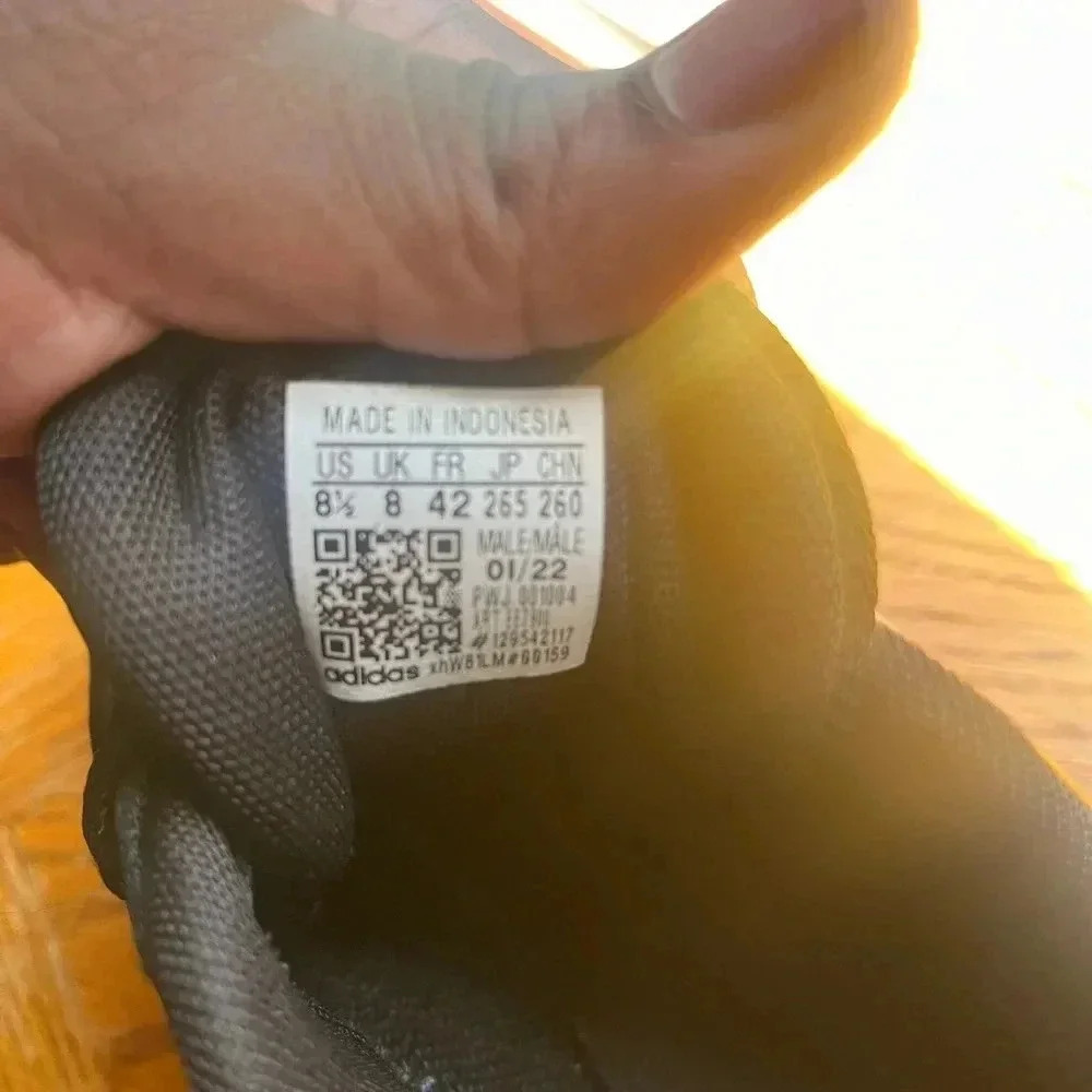 Blk Adidas Shoes - Picture 6 of 14